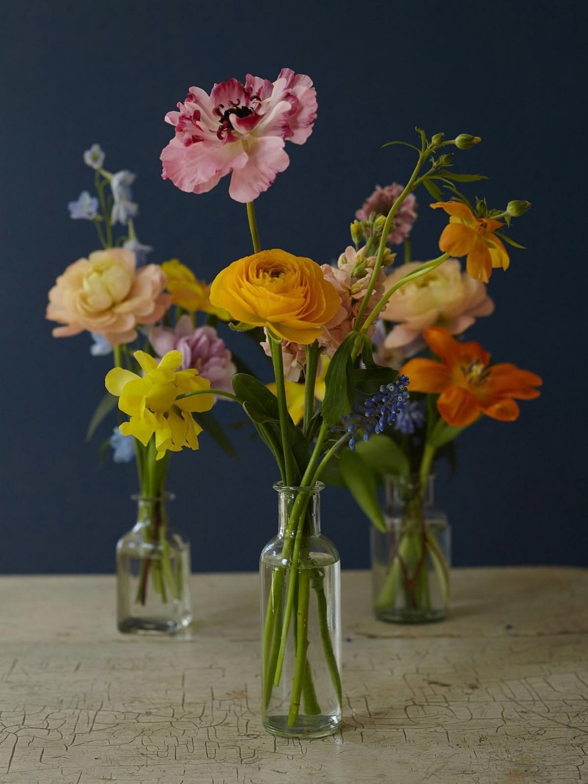 Bud vase arrangements